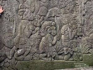 Kera di Ubud Beda, Mereka Ramah Katanya