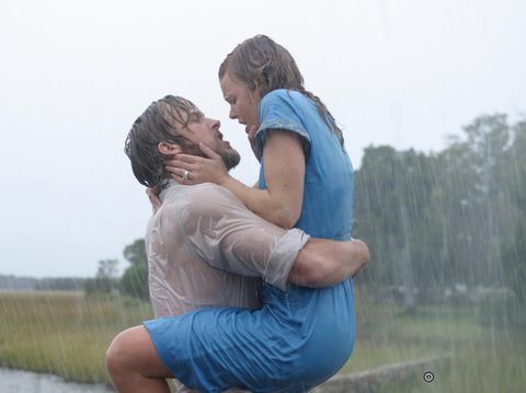 Cuplikan adegan dalam film The Notebook (2004).