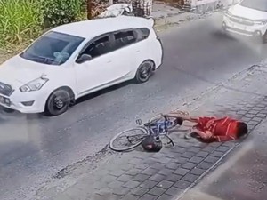 Polisi Sebut Wanita Naik Sepeda Pura-pura Keserempet Mobil di Jatim ODGJ