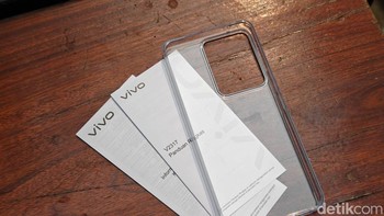 Tak hanya itu adapula case silikon transparan. Foto: Adi Fida Rahman/detikINET