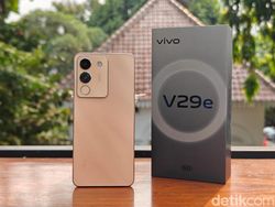Unboxing Vivo V29e: HP Berpenampilan Mewah Harga Terjangkau