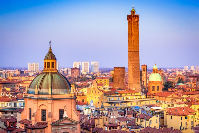 Two Towers (Due Torri), Asinelli and Garisenda.