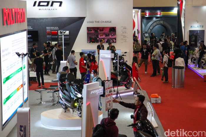 Pameran Motorcycles Show atau IMOS 2023 berlangsung mulai dari tanggal 25-29 Oktober 2023. Panitia menargetkan 6 ribu sepeda motor terjual ke pengunjung.