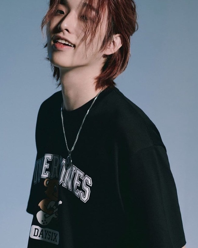 Mantan personel grup KPop Day6, Jae pernah mengajak penggemarnya untuk mengumpulkan donasi untuk membantu warga Palestina pada tahun 2021. “Aku tidak cukup tahu banyak tentang situasi ini untuk berpendapat, namun jelas membutuhkan uluran tangan. Mari membantu siapapun, kapanpun kita bisa,” tulisnya di akun Twitter.   Foto: Instagram