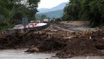 Badai Otis Picu Banjir dan Longsor di Meksiko