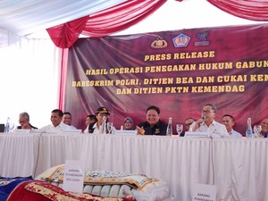 Barang Ilegal Rp 50 M Disita, Zulhas Harap Lindungi UMKM & Industri RI