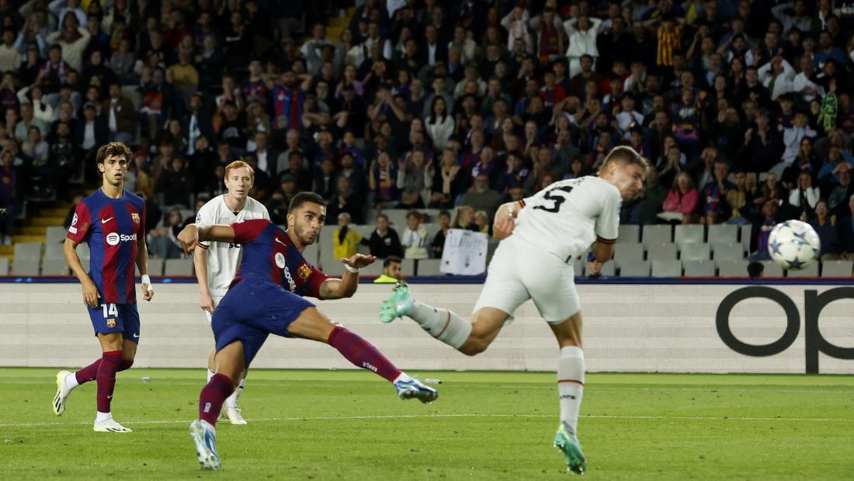 Barcelona ungguli Shakhtar Donetsk 2-0 di babak pertama (REUTERS/ALBERT GEA)