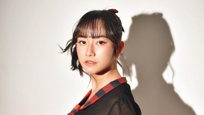 Belanja di Shopee Live Zee dan Freya Bisa Dapat Undangan Nonton JKT48 Belanja di Shopee Live Zee dan Freya Bisa Dapat Undangan Nonton JKT48