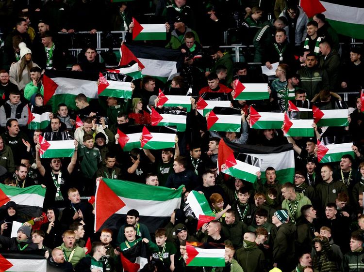 Bendera Palestina Menghiasi Laga Celtic Vs Atletico Madrid
