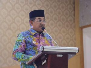 Bupati Tanjabbar Keluhkan Banyak Sawah Jadi Lahan Sawit