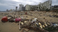 Hingga kini belum ada laporan terkait korban akibat badai tersebut. Namun badai ini membawa dampak seperti banjir, longsor, hingga kerusakan pada bangunan-banguan di Acapulco. AP Photo/Marco Ugarte.