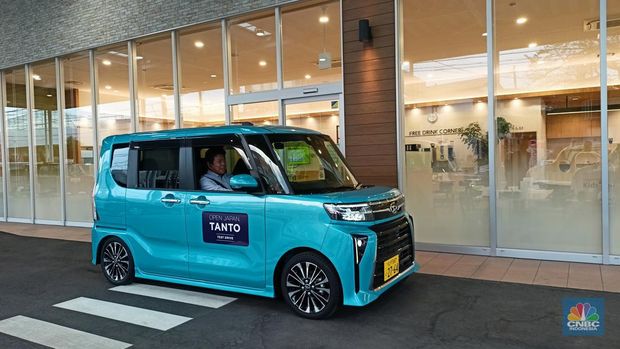 Daihatsu di ajang Japan Mobility Show, Sahabat Daihatsu yang berkunjung ke Tokyo pada 23-28 Oktober 2023 juga berkesempatan mengunjungi outlet ini. (CNBC Indonesia/Ferry Sandi)