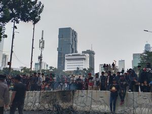 Demonstrasi Selesai, Jalan ke Istana Kembali Dibuka