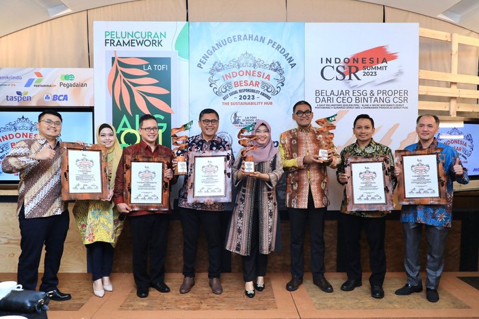 Dirut Pertamina Raih Penghargaan Best Social Responsibility Awards 2023