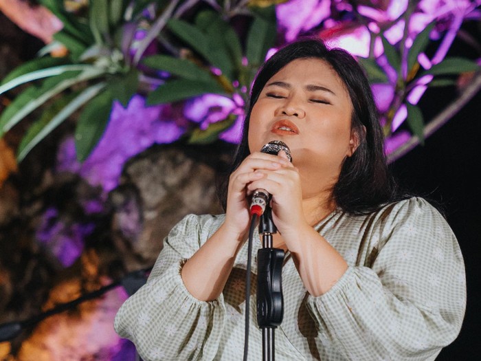 Eks Kontestan X Factor Indonesia Shena Malsiana