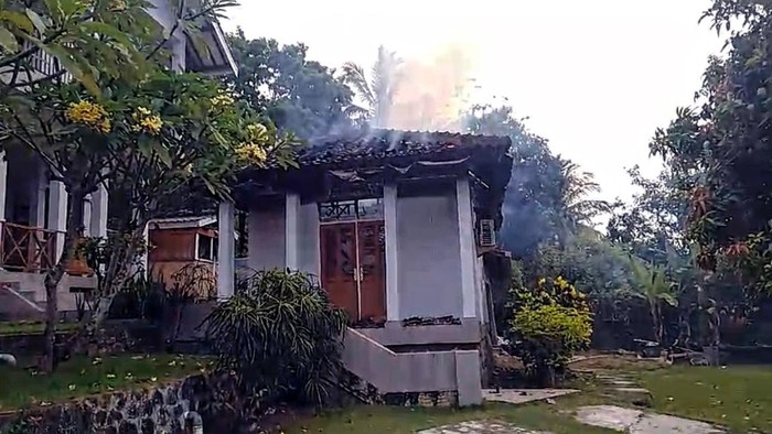 Kebakaran di Villa Cisolok, Sukabumi