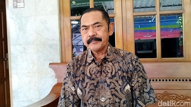 Ketua DPC PDIP Kota Solo, FX Hadi Rudyatmo, Kamis (26/10/2023).
