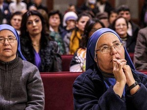 Kisah Biarawati Tolak Tinggalkan Gaza Demi Rawat Korban Serangan Israel