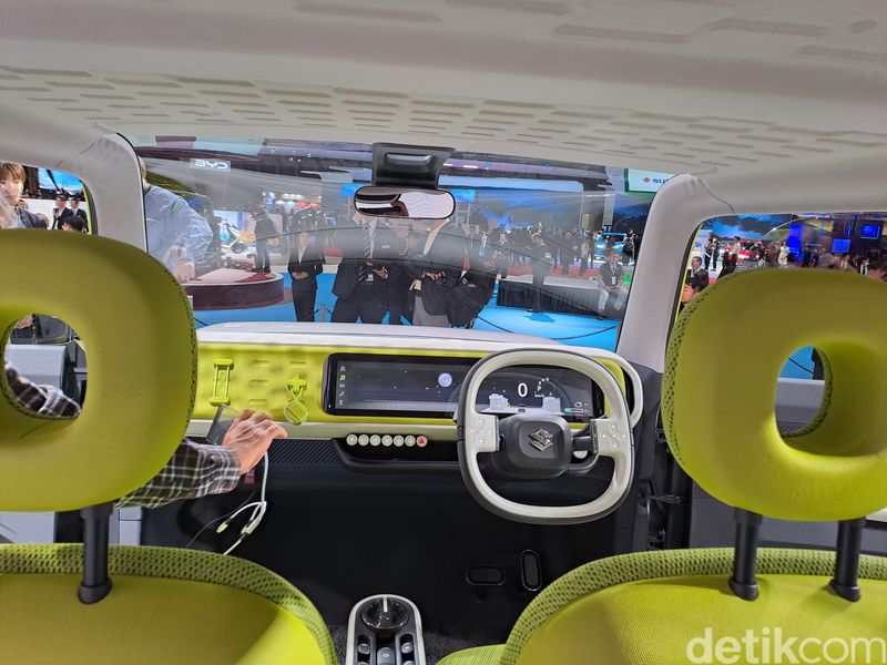 Konsep Mobil Masa Depan Suzuki eWX
