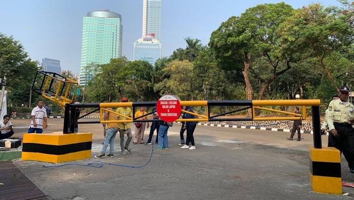 Kubu Pontjo Sutowo Melawan! Portal Tutup Akses Hotel Sultan Dibongkar