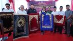 Lihat Lagi Momen Zulhas-Airlangga Musnahkan Barang Impor Ilegal Rp 50 M