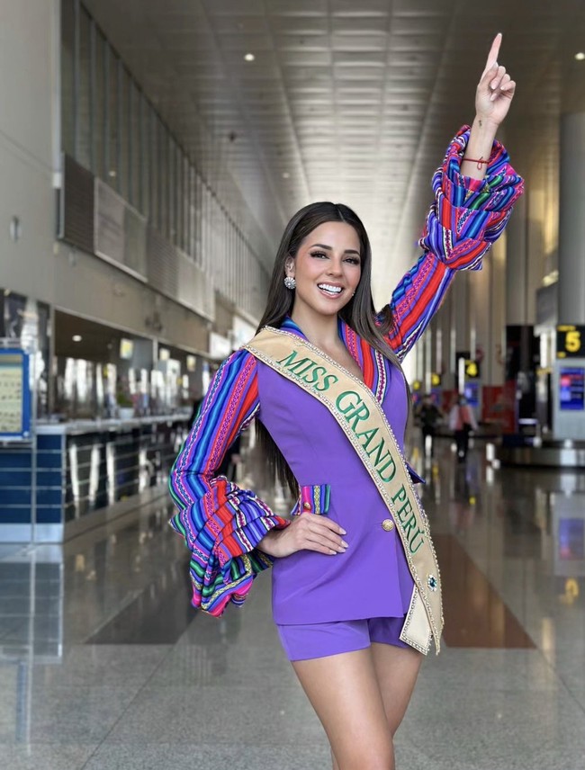 Luciana pun menjadi bintang Instagram. Dia memiliki followers mencapai 4,6 juta. Luciana memiliki kecantikan khas Peru yang banyak mendapatkan pujian. Foto: Dok. Instagram @lucianafusterg