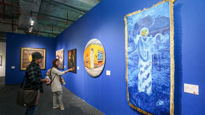 Melihat Pameran Penghargaan The 13th Painting of The Year Melihat Pameran Penghargaan The 13th Painting of The Year