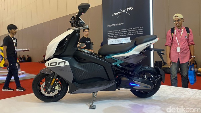 Motor listrik futuristis TVS x ION Mobility.
