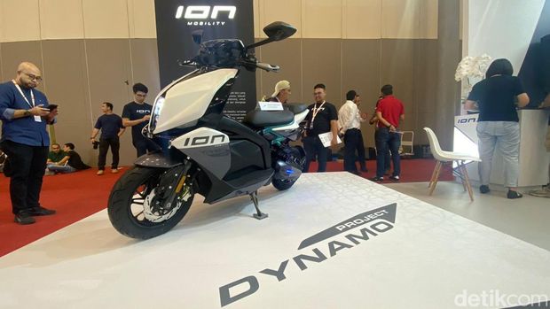 Motor listrik futuristis TVS x ION Mobility.