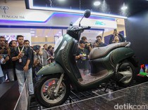 New Honda Scoopy Mejeng di IMOS 2023, Garansi Rangka 5 Tahun