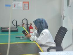 Melihat Oppo Find N3 Dibanting dan Ditekuk