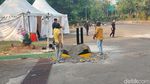 Detik-detik Portal Penghalang Akses Hotel Sultan Dibongkar