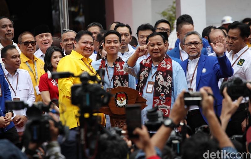 Prabowo Subianto melaju sebagai Capres 2024 dan berpasangan dengan Gibra Rakabuming. ini merupakan pertarungan kelima kali Prabowo menjadi RI 1.