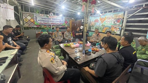 Polres Jaksel memberikan asistensi kepada para satpam, Kamis (26/20/2023)