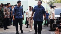 Medical check up Prabowo dan Gibran sekaligus menutup rangkaian tes pemeriksaan pasangan calon jelang Pemilu 2024.  