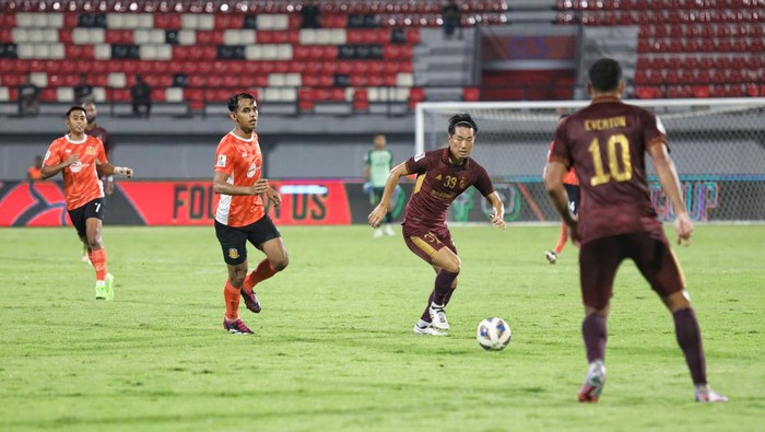 PSM Makassar menang 3-1 atas Hougang United di AFC Cup.