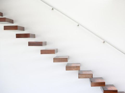 railing tangga melayang. railing tangga melayang.