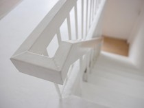 Panduan Memilih Keramik buat Lantai Tangga yang Aman dan Awet