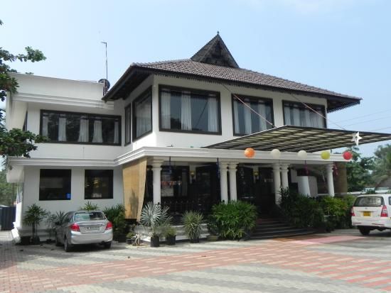 Restoran Ini Punya Peraturan Khusus yang Bikin Pengunjung Kesal
