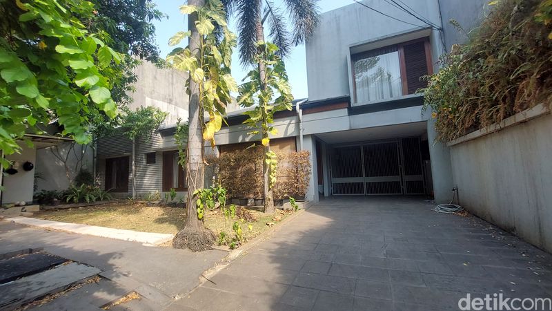 Rumah di Jalan Kertanegara, Jakarta Selatan digeledah terkait dugaan kasus pemerasan SYL. (Rumondang/detikcom)