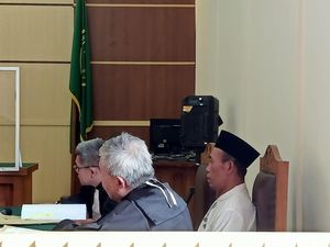 Jadi Saksi Sidang, Istri Dukun Slamet Ungkap Ada 20 Tamu yang ke Rumah