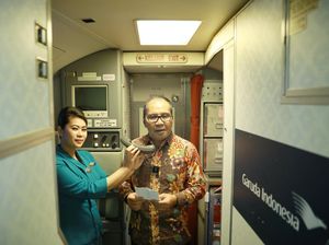 Danny Gandeng Garuda Indonesia Promosikan Makassar Kota Makan Enak di Pesawat