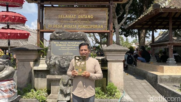 Wayan Sumiarsa, ketua pengelola Desa Penglipuran
