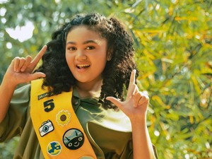 Amora Lemos Bikin Kris Dayanti Bangga Sabet Piala AMI Awards 2023