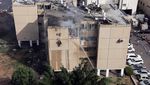 Apartemen di Tel Aviv Terbakar Terkena Roket Hamas