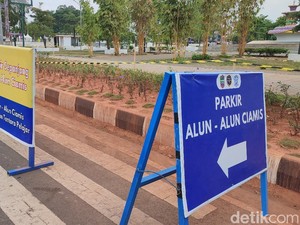 Dishub Larang Kendaraan Parkir di Sepanjang Alun-alun Ciamis