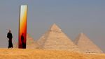 Belasan Karya Seni Kontemporer Hiasi Piramida Giza