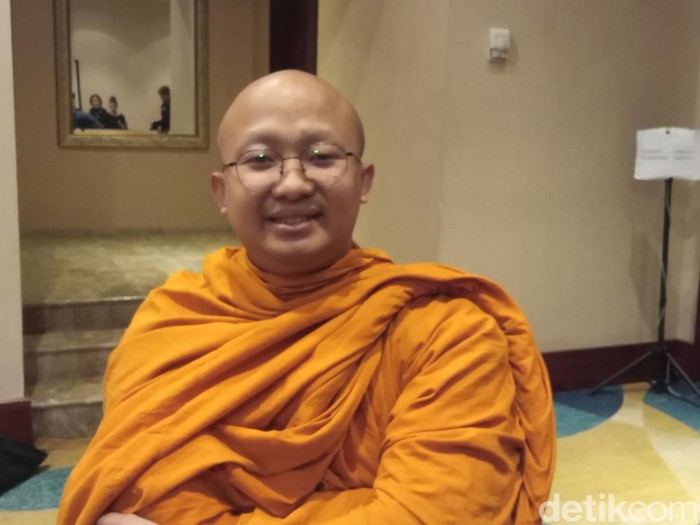 Bhante Dhira