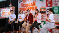 Hal ini juga memberikan kesempatan bagi para pecinta burger untuk merasakan cita rasa Meksiko yang telah mendunia, yang tentunya sangat cocok dengan selera kuliner masyarakat Indonesia yang terkenal dengan kecintaannya terhadap hidangan pedas.  