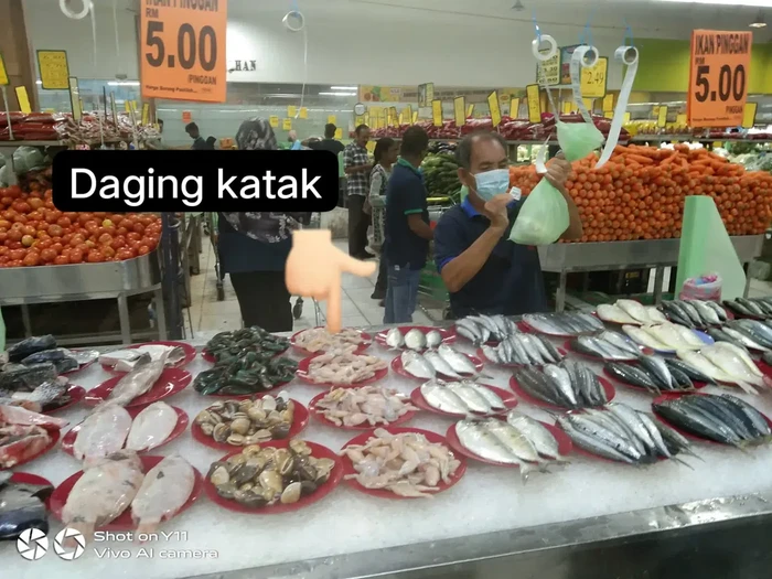Daging katak di supermarket